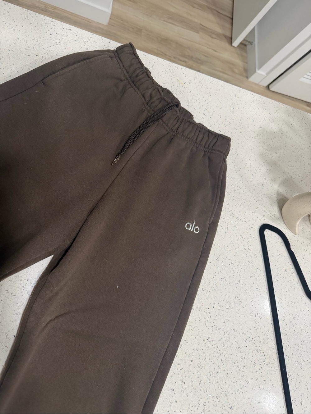 Accolade Straight Leg Sweatpant -Expresso